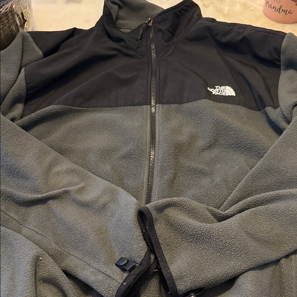 The North Face Men's Black and Dark Gray Fleece Jacket